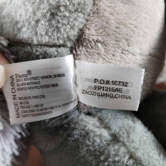 ✓Fiesta Great Wolf Lodge Sitting Gray WOLFIE 10" Stuffed Animal Plush - Picture 16 of 16